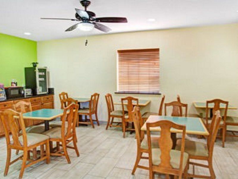 Ocean Breeze Inn St. Augustine Beach Екстериор снимка